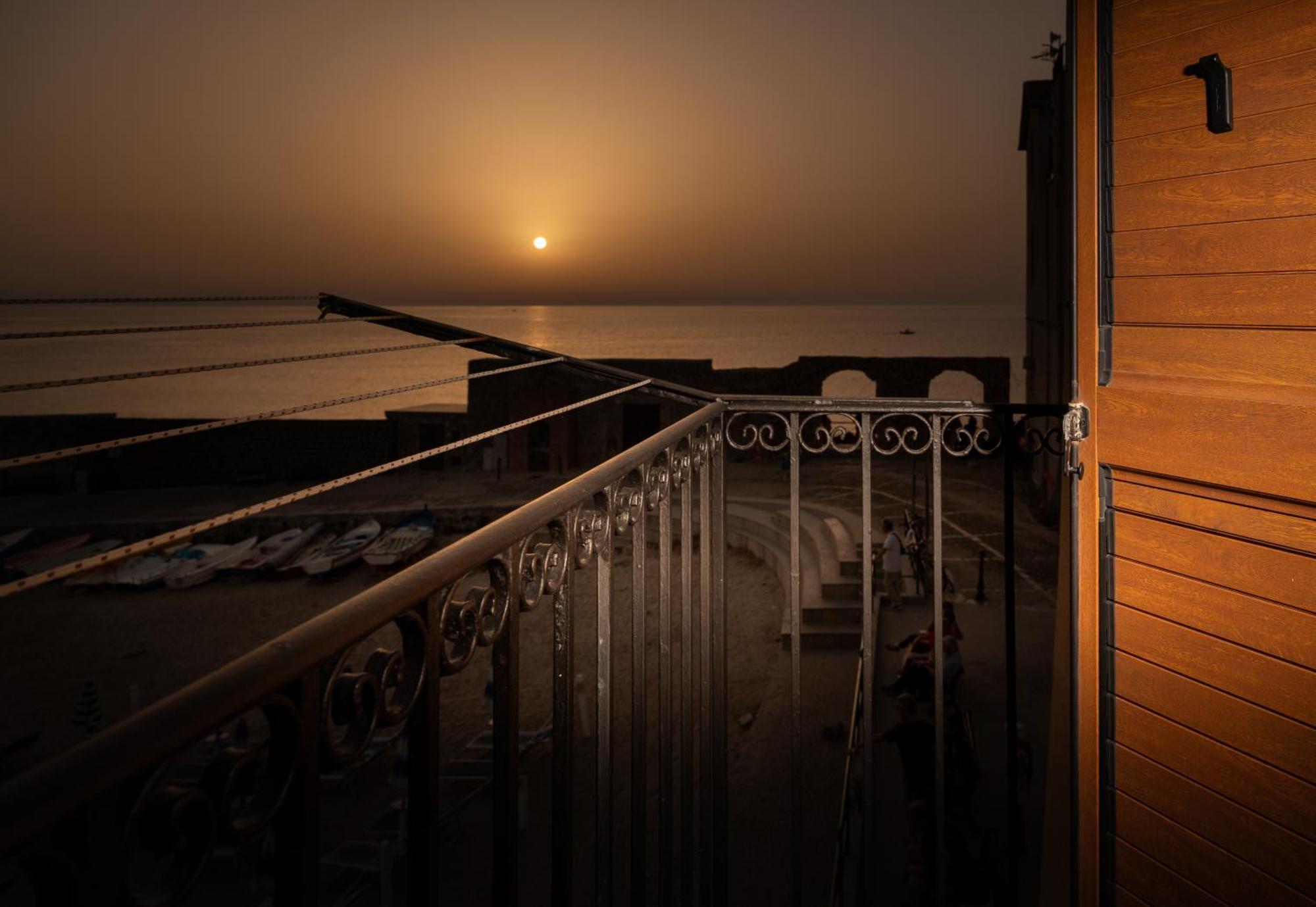 Casa Vacanze Tramonto Alla Marina Чефалу Екстериор снимка
