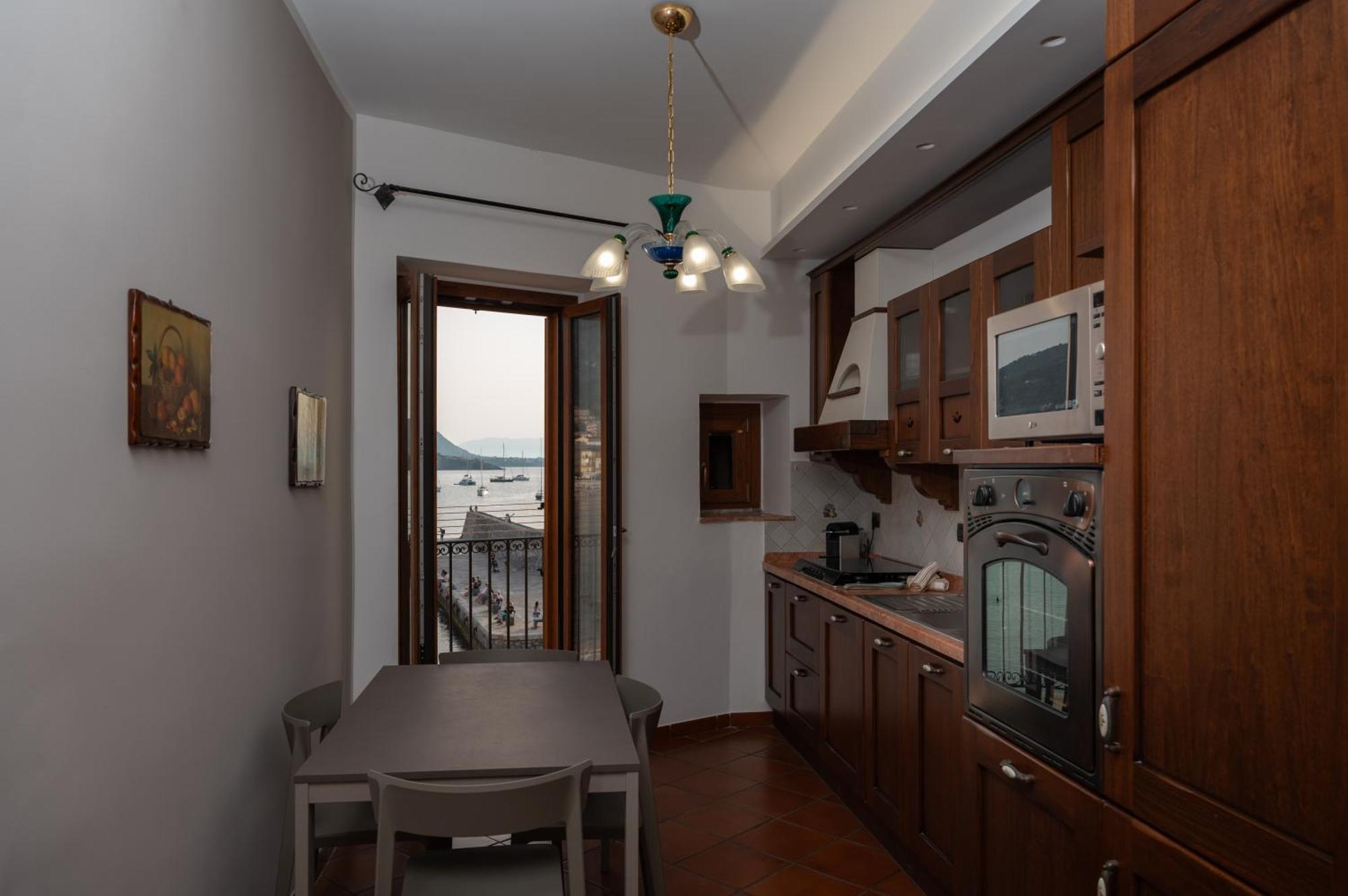 Casa Vacanze Tramonto Alla Marina Чефалу Екстериор снимка