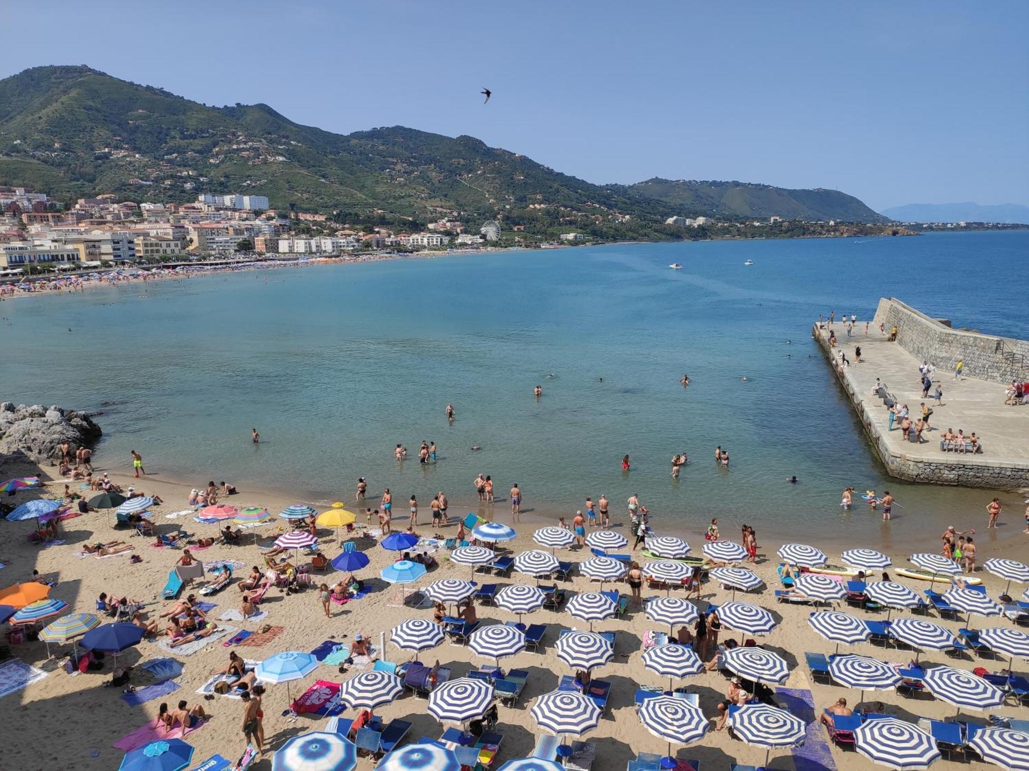 Casa Vacanze Tramonto Alla Marina Чефалу Екстериор снимка